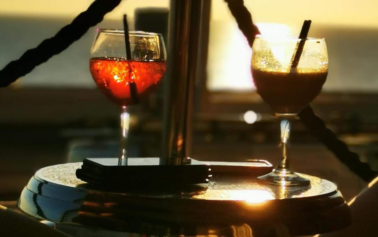 The Bromley Couette-café 4*